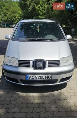 Минивэн SEAT Alhambra 2009 в 