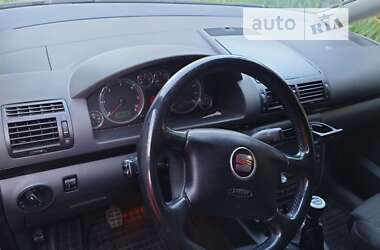 Минивэн SEAT Alhambra 2010 в 