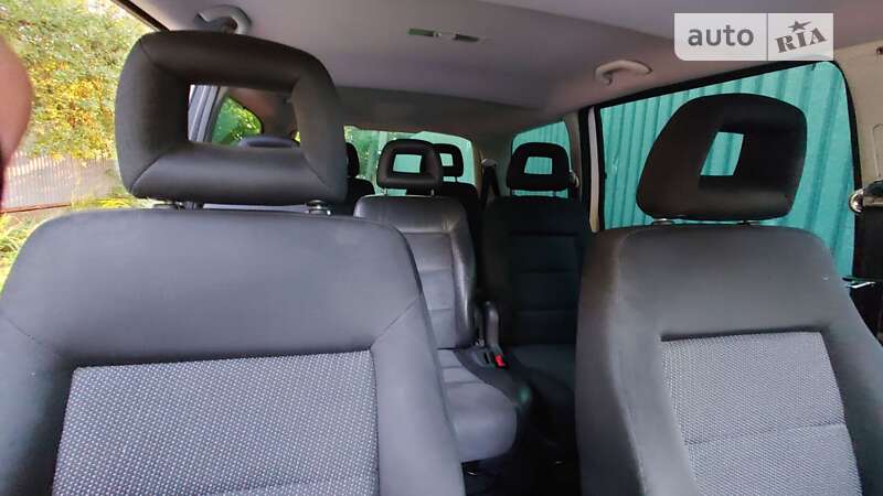 Минивэн SEAT Alhambra 2010 в Ужгороде