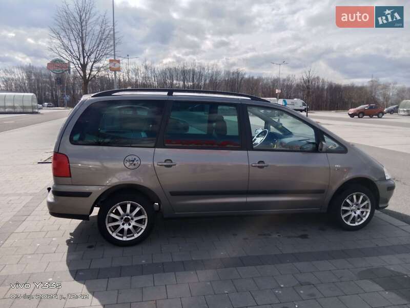 Минивэн SEAT Alhambra 2007 в Белках