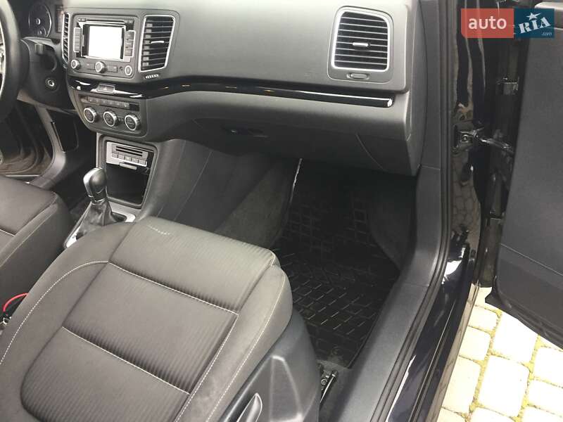 Мінівен SEAT Alhambra 2014 в Чернівцях