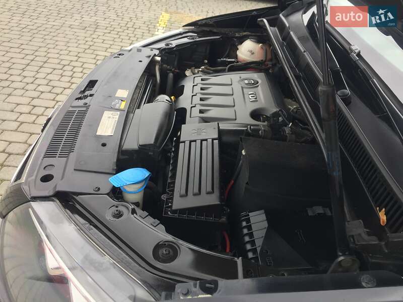 Мінівен SEAT Alhambra 2014 в Чернівцях