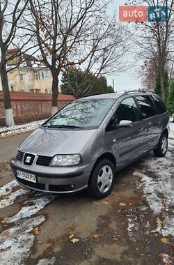 Минивэн SEAT Alhambra 2004 в Киеве