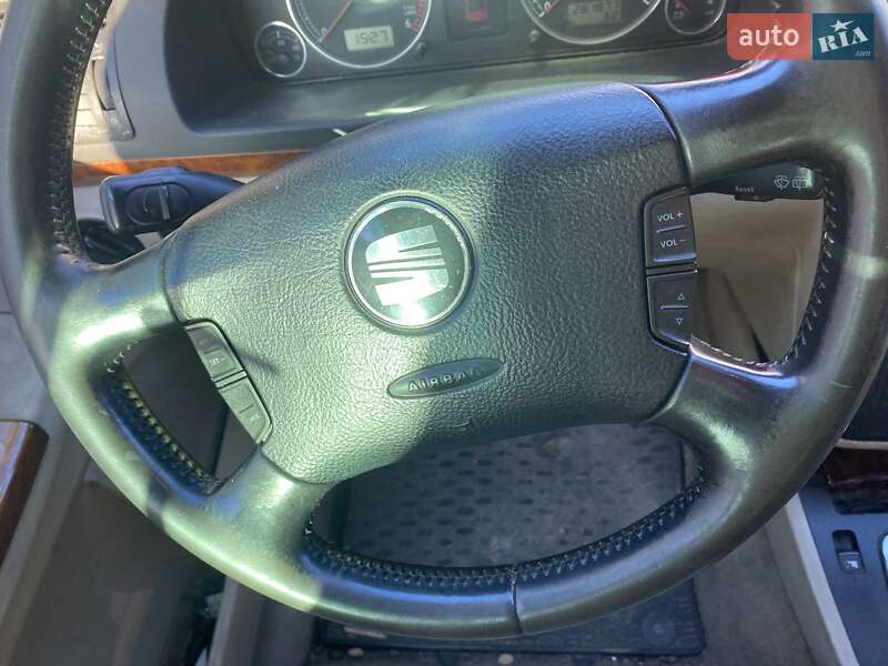 Минивэн SEAT Alhambra 2003 в Одессе