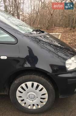 Минивэн SEAT Alhambra 2007 в 
