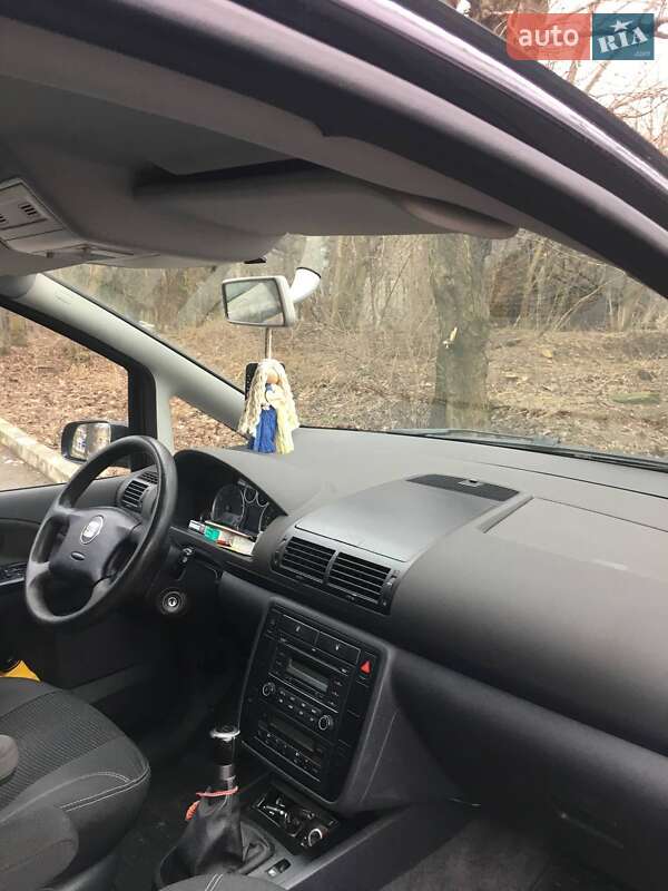Минивэн SEAT Alhambra 2007 в Чернигове фото 9 Минивэн SEAT Alhambra 2007 в Чернигове