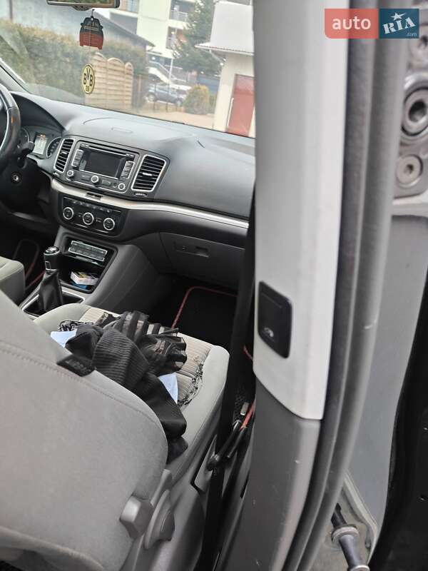 Минивэн SEAT Alhambra 2012 в Березовке