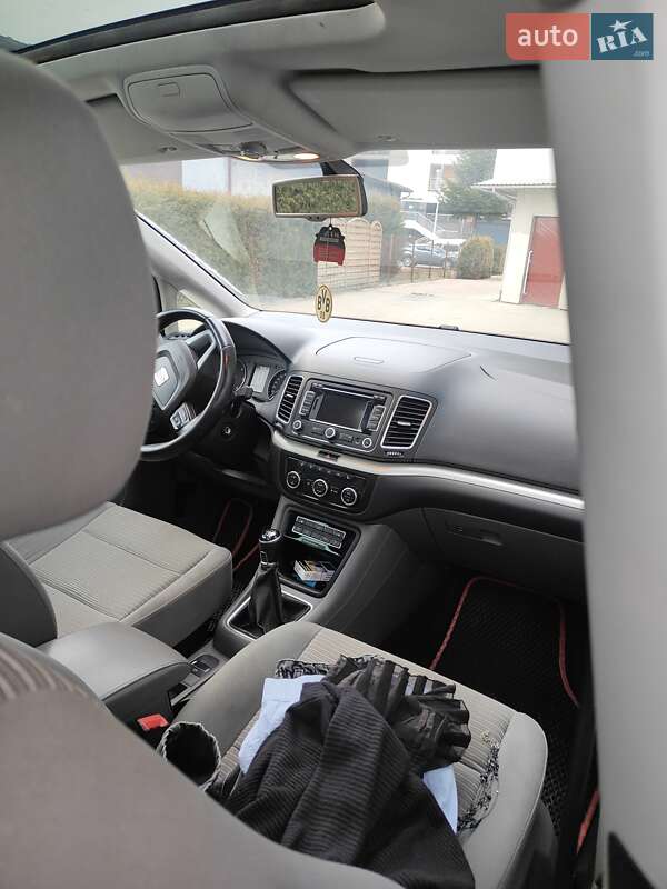 Минивэн SEAT Alhambra 2012 в Березовке