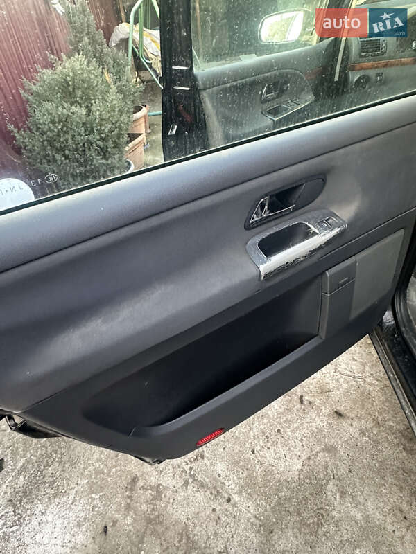 Минивэн SEAT Alhambra 2001 в Тересве