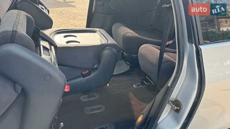 Минивэн SEAT Alhambra 2001 в Нововолынске
