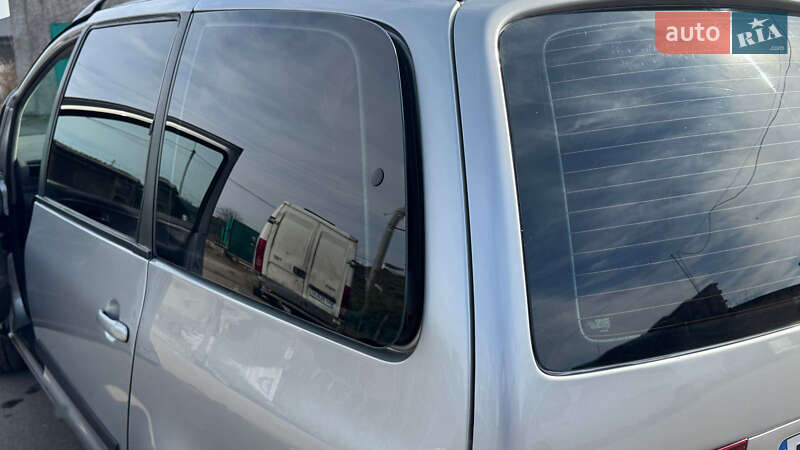 Минивэн SEAT Alhambra 2001 в Нововолынске