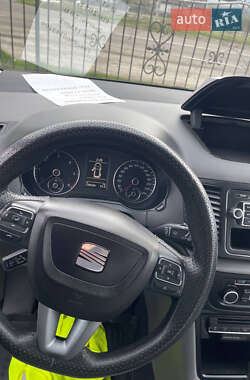 Минивэн SEAT Alhambra 2011 в 