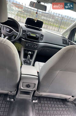 Минивэн SEAT Alhambra 2011 в 