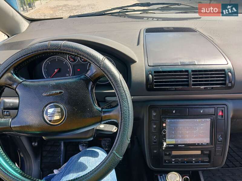 Мінівен SEAT Alhambra 2005 в Вижниці