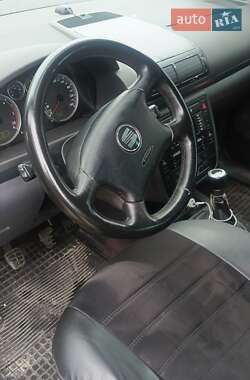 Минивэн SEAT Alhambra 2004 в 