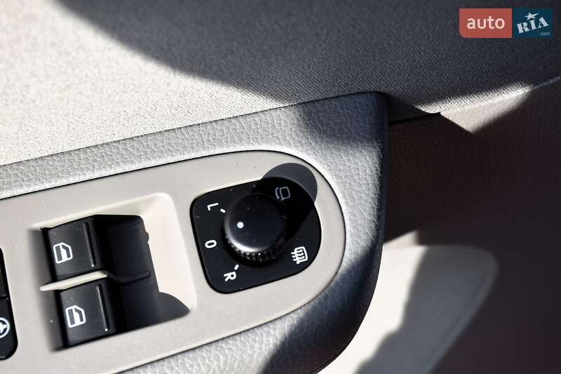 Минивэн SEAT Alhambra 2014 в Дрогобыче