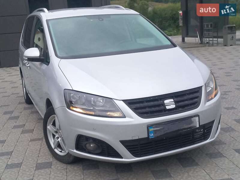 Минивэн SEAT Alhambra 2010 в Нижних Воротах