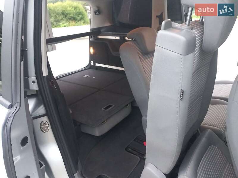 Минивэн SEAT Alhambra 2010 в Нижних Воротах