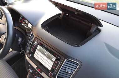 Минивэн SEAT Alhambra 2012 в 