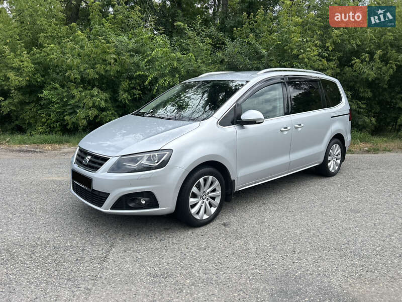 Минивэн SEAT Alhambra 2016 в Днепре