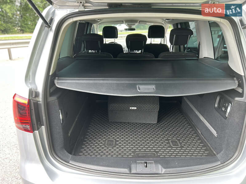 Минивэн SEAT Alhambra 2016 в Днепре