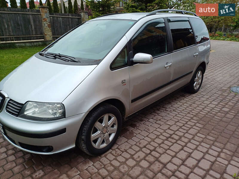 Минивэн SEAT Alhambra 2007 в Киеве
