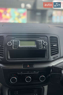 Мінівен SEAT Alhambra 2011 в 