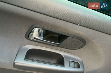 Минивэн SEAT Alhambra 2010 в 