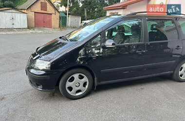 Минивэн SEAT Alhambra 2010 в 