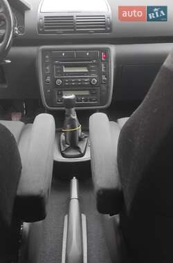 Мінівен SEAT Alhambra 2009 в 