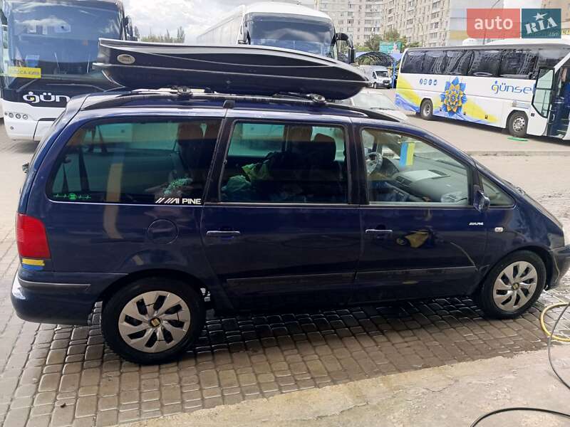 Мінівен SEAT Alhambra 2003 в Києві