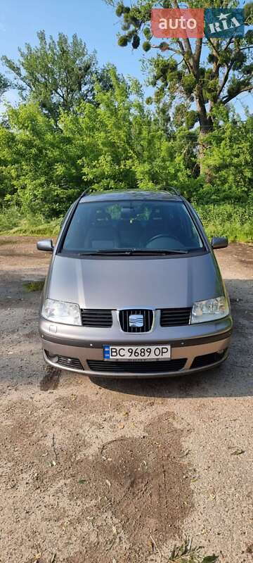 Минивэн SEAT Alhambra 2007 в Городке