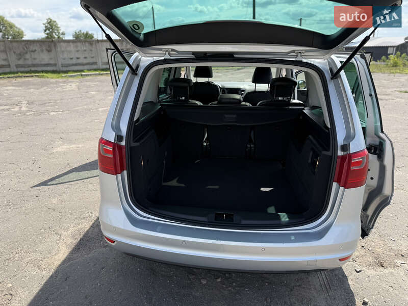 Минивэн SEAT Alhambra 2011 в Луцке