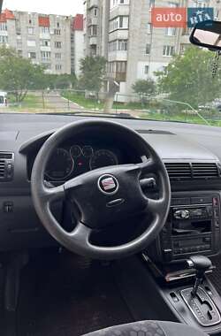 Минивэн SEAT Alhambra 2006 в 