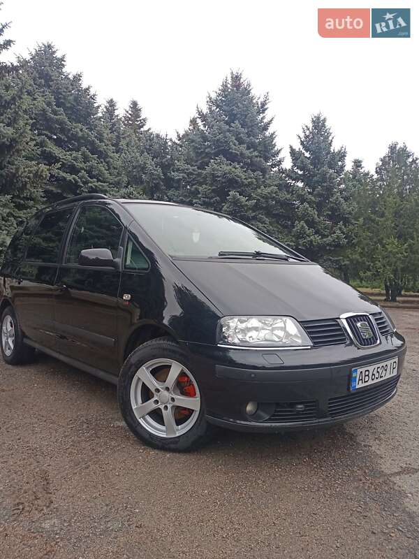 Минивэн SEAT Alhambra 2007 в Вознесенске