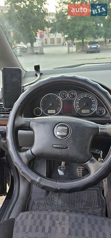 Минивэн SEAT Alhambra 2002 в Краматорске