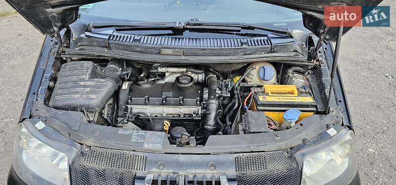 Минивэн SEAT Alhambra 2002 в Краматорске