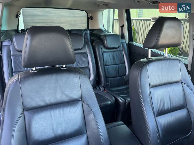 Минивэн SEAT Alhambra 2012 в Черновцах