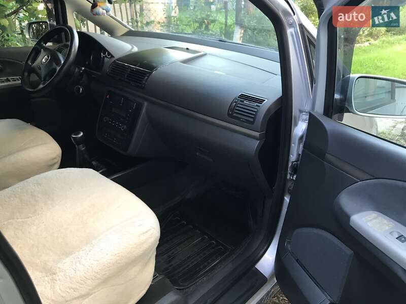 Минивэн SEAT Alhambra 2006 в Самборе фото 16 Минивэн SEAT Alhambra 2006 в Самборе