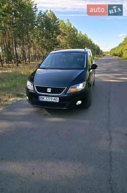 Минивэн SEAT Alhambra 2013 в 