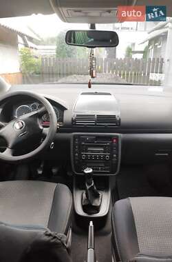 Минивэн SEAT Alhambra 2006 в 