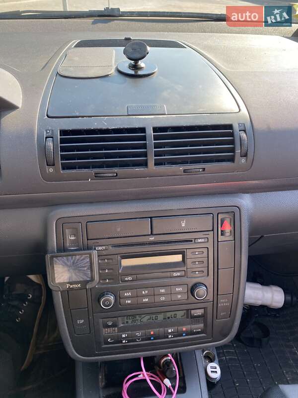 Минивэн SEAT Alhambra 2010 в Львове