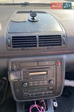 Минивэн SEAT Alhambra 2010 в 