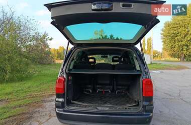 Мінівен SEAT Alhambra 2010 в 