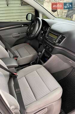 Минивэн SEAT Alhambra 2013 в 