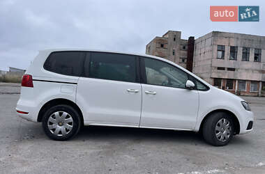Минивэн SEAT Alhambra 2011 в 