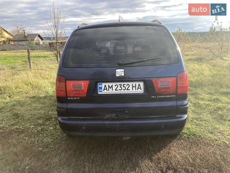 Минивэн SEAT Alhambra 2001 в Житомире
