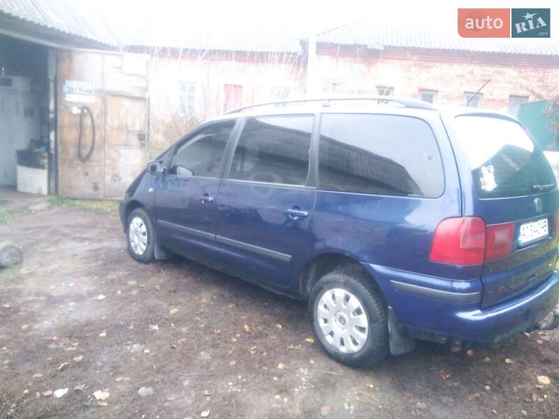 Минивэн SEAT Alhambra 2001 в Чернигове