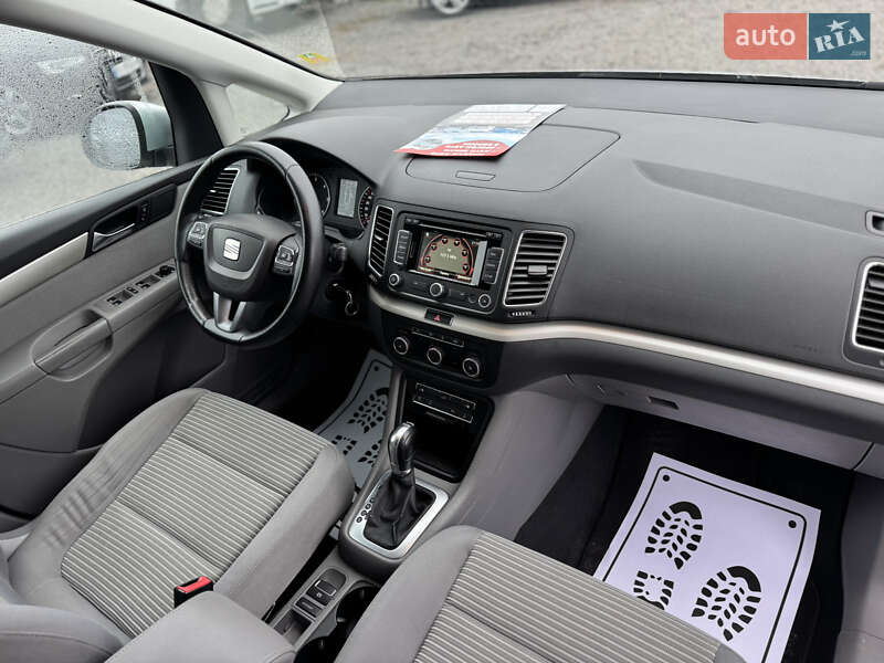 Мінівен SEAT Alhambra 2011 в Сарнах