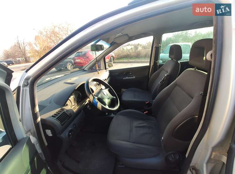 Мінівен SEAT Alhambra 2001 в Дніпрі